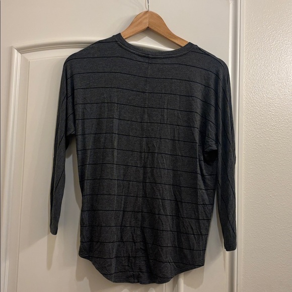 Banana Republic Charcoal Striped Long Sleeve Tee - Picture 9 of 10